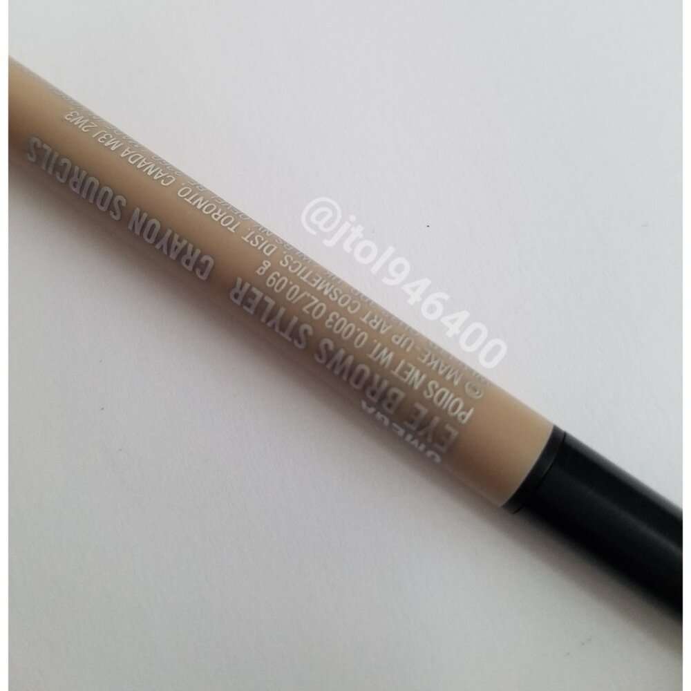 Mac Omega Eye Brows Styler - Picture 3 of 4